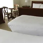 Walter Raleigh Hotel Youghal