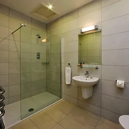 Walter Raleigh 4*