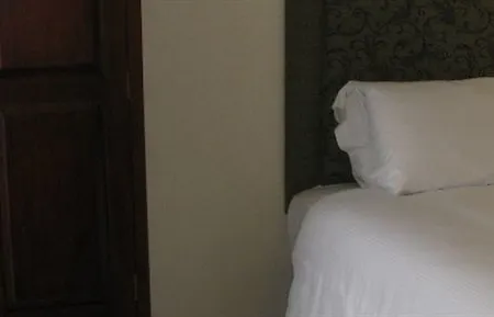 Walter Raleigh Hotel 4*