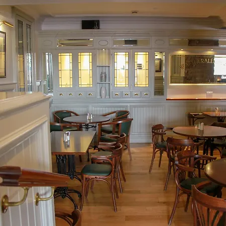 Walter Raleigh ホテル