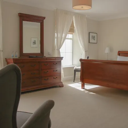 Walter Raleigh Hotel 4*