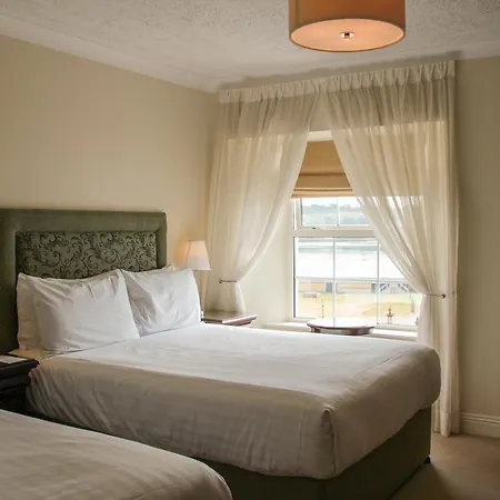 Walter Raleigh 4*