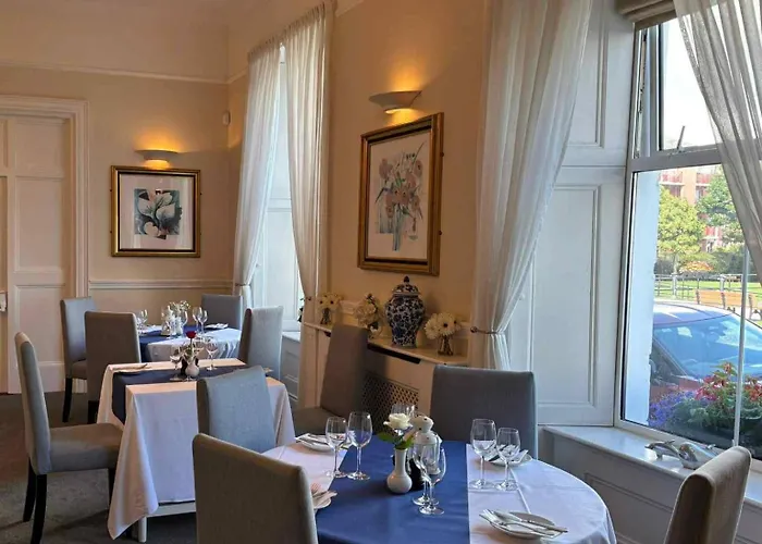 Walter Raleigh Hotel