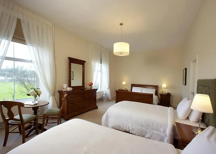 Walter Raleigh Hotel